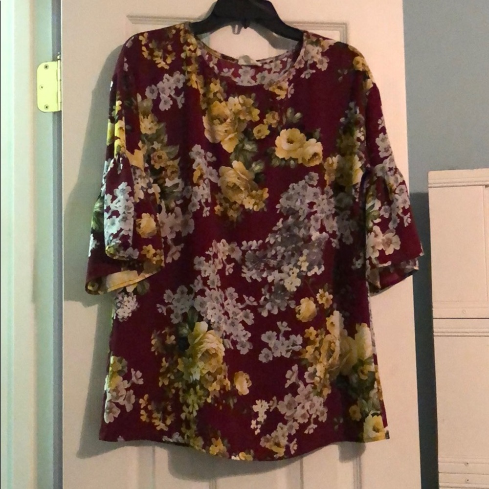 Women’s boutique top